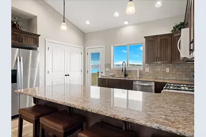 2072 S Sweetwater Pkwy, Garden City, UT 84028 - Photo 15