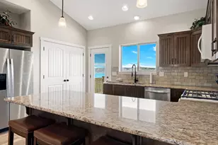 2072 S Sweetwater Pkwy, Garden City, UT 84028 - Photo 15