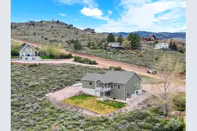 2072 S Sweetwater Pkwy, Garden City, UT 84028 - Photo 7