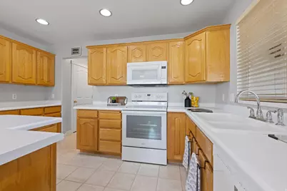 3778 W Mapleleaf Way, West Jordan, UT 84088 - Photo 9