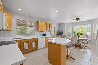 3778 W Mapleleaf Way, West Jordan, UT 84088 - Photo 13