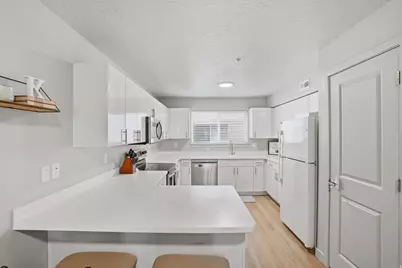 1140 W 950 N #C303, Orem, UT 84057 - Photo 11