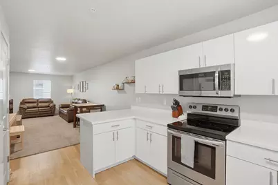 1140 W 950 N #C303, Orem, UT 84057 - Photo 9