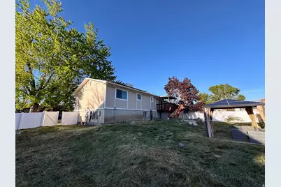 1185 W 725 N, Clearfield, UT 84015 - Photo 5