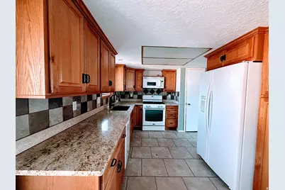 1185 W 725 N, Clearfield, UT 84015 - Photo 3