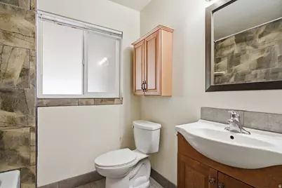 391 W 5100 S, Washington Terrace, UT 84405 - Photo 13