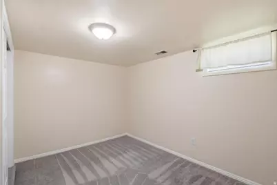 391 W 5100 S, Washington Terrace, UT 84405 - Photo 21