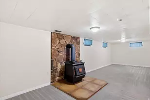391 W 5100 S, Washington Terrace, UT 84405 - Photo 17
