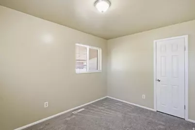 391 W 5100 S, Washington Terrace, UT 84405 - Photo 15