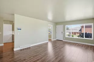 391 W 5100 S, Washington Terrace, UT 84405 - Photo 3