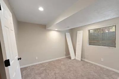 1762 S 350 E, Kaysville, UT 84037 - Photo 15