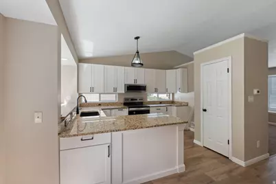 1762 S 350 E, Kaysville, UT 84037 - Photo 5