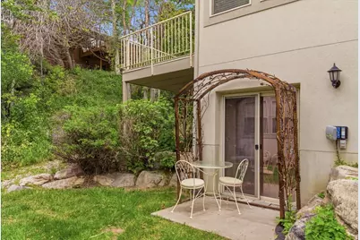 2493 E 1900 N, Layton, UT 84040 - Photo 39
