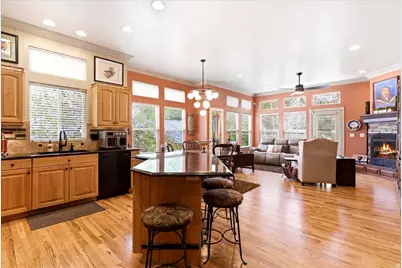 2493 E 1900 N, Layton, UT 84040 - Photo 7