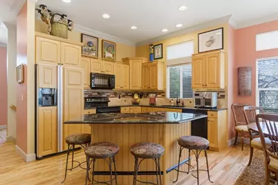 2493 E 1900 N, Layton, UT 84040 - Photo 11