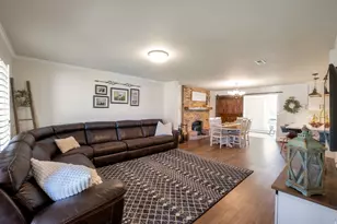 1470 E Shoshone Ave, Sandy, UT 84092 - Photo 7
