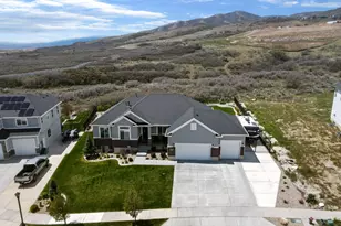 12471 N Minots Ledge Dr, Highland, UT 84003 - Photo 3