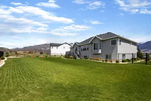 12471 N Minots Ledge Dr, Highland, UT 84003 - Photo 31