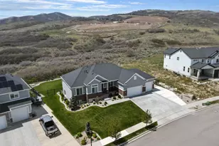 12471 N Minots Ledge Dr, Highland, UT 84003 - Photo 5