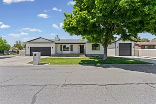 9712 S Stonehaven St, South Jordan, UT 84009 - Photo 1