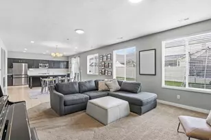 970 N Bexley Dr W, North Salt Lake, UT 84054 - Photo 9