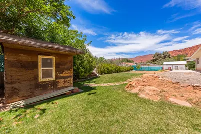 489 N 300 West W, Ivins, UT 84738 - Photo 17