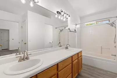 489 N 300 West W, Ivins, UT 84738 - Photo 9