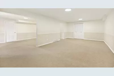 1077 E Brook Cir, Kaysville, UT 84037 - Photo 33