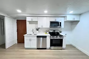 3927 W Rawhide Dr S, West Valley, UT 84120 - Photo 19