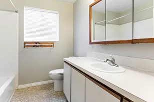 1709 N 200 W, Bountiful, UT 84010 - Photo 15