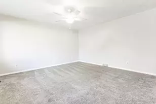 1709 N 200 W, Bountiful, UT 84010 - Photo 7