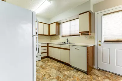 1709 N 200 W #7, Bountiful, UT 84010 - Photo 9