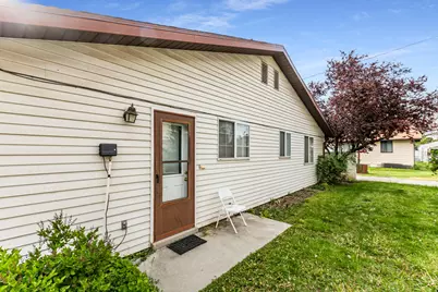 1709 N 200 W #7, Bountiful, UT 84010 - Photo 3