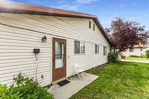 1709 N 200 W, Bountiful, UT 84010 - Photo 3