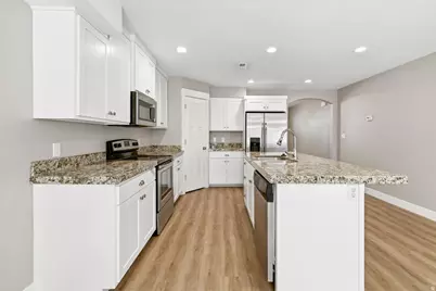 847 W 225 S, Springville, UT 84663 - Photo 7