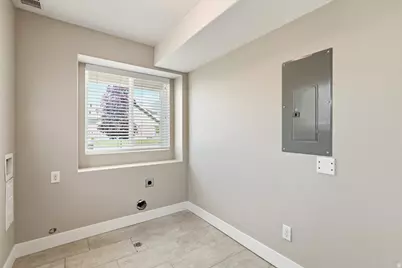 857 W 225 S, Springville, UT 84663 - Photo 9