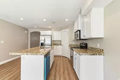 857 W 225 S, Springville, UT 84663 - Photo 7