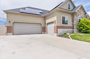 316 E Azure Cir S, Draper, UT 84020 - Photo 9