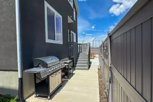 5141 E Rustic Patch Rd, Eagle Mountain, UT 84005 - Photo 33