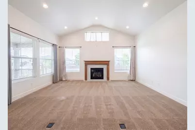 1251 N 2525 W, Clearfield, UT 84015 - Photo 3