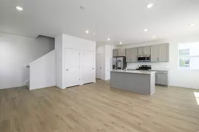 914 W 1600 S #135, Clearfield, UT 84015 - Photo 3