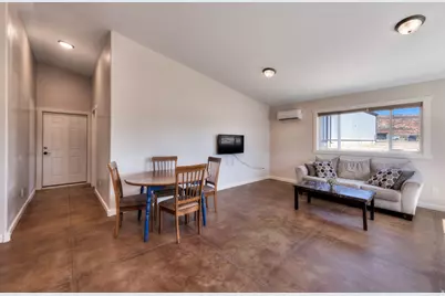 71 N Mount Peale Dr, Moab, UT 84532 - Photo 5