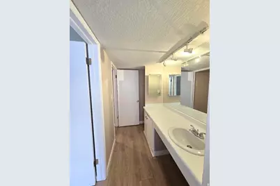 73 N F St, Salt Lake City, UT 84103 - Photo 9