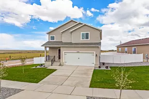 924 Silver Fox Dr, Grantsville, UT 84029 - Photo 1