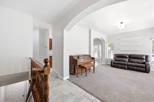 740 S Clearwater Ct, Layton, UT 84041 - Photo 7