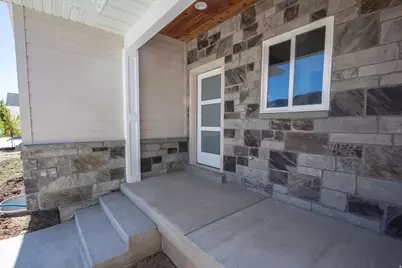 527 N 100 W, Hyde Park, UT 84318 - Photo 35