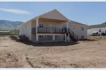 527 N 100 W, Hyde Park, UT 84318 - Photo 37