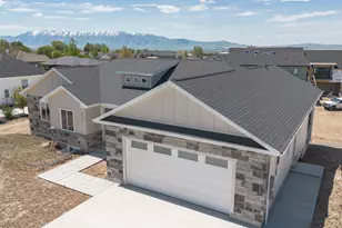 527 N 100 W, Hyde Park, UT 84318 - Photo 3