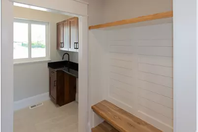 527 N 100 W, Hyde Park, UT 84318 - Photo 21
