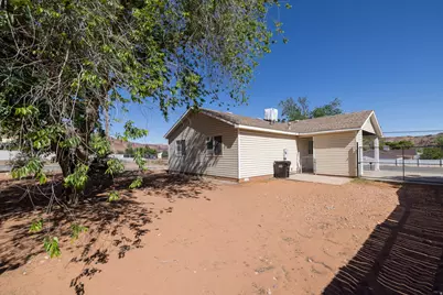 1108 E Holyoak Ln, Moab, UT 84532 - Photo 27